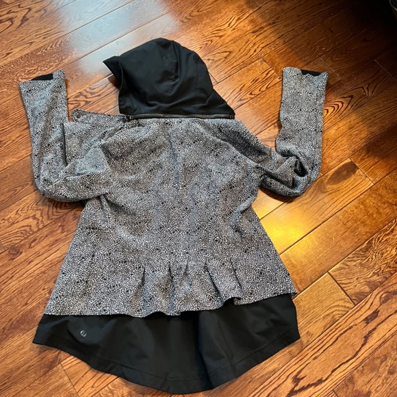 Rare Sz 6 Lululemon Printed Moto Jacket - Picture 4 of 5